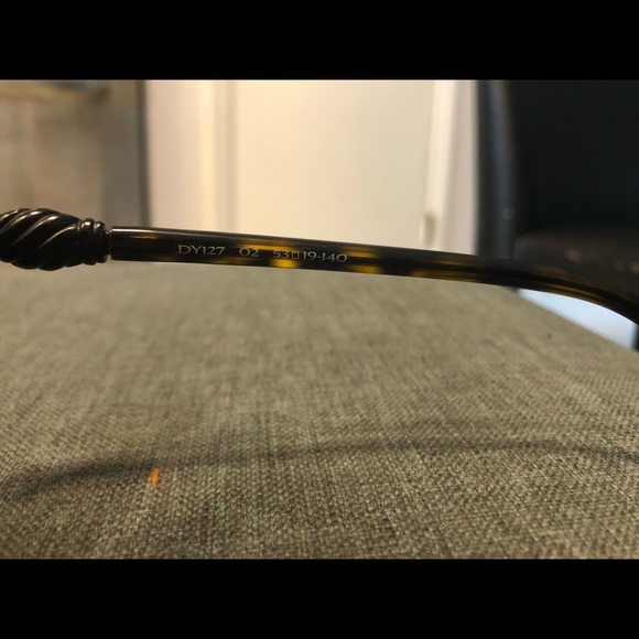 Women’s designer sunglasses - Picture 6 of 7